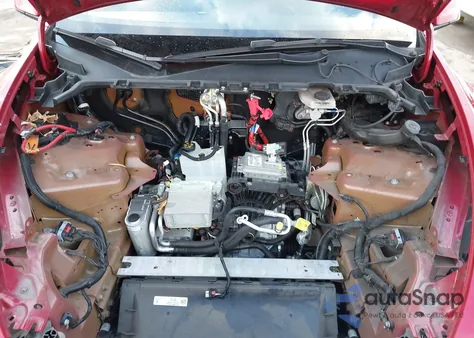 2022 Tesla Model Y Performance Dual Motor All-Wheel Drive z USA, uszkodzony, nr VIN 7SAYGDEF7NF437430